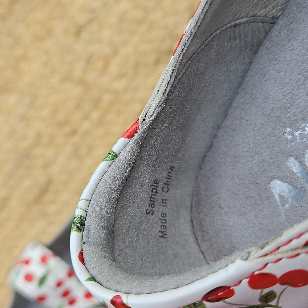 Alegria Cherry Print MaryJane Platform Shoes‎ Sample Size 7 - Picture 12 of 16